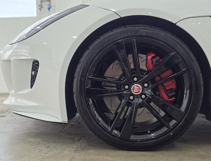 2015 Jaguar F-TYPE R