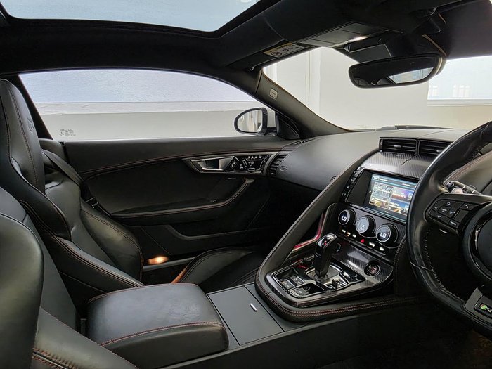 2015 Jaguar F-TYPE R