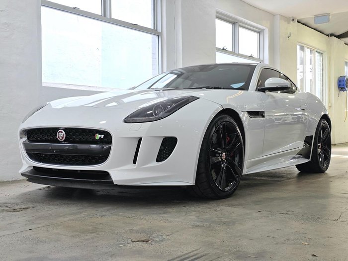 2015 Jaguar F-TYPE R