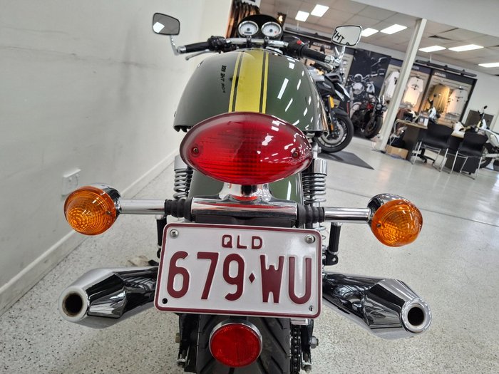 2016 Triumph THRUXTON 900 Green