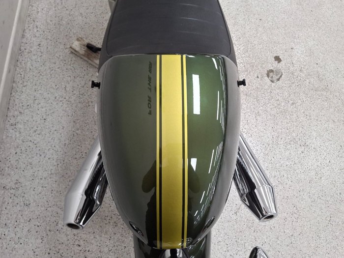 2016 Triumph THRUXTON 900 Green