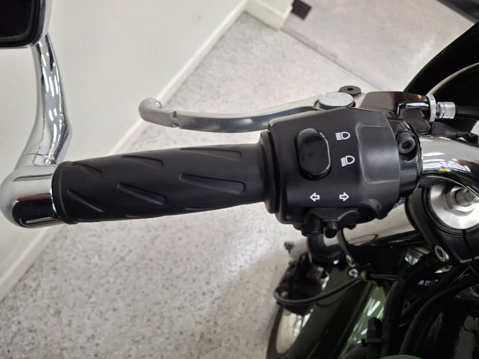 2016 Triumph THRUXTON 900 Green