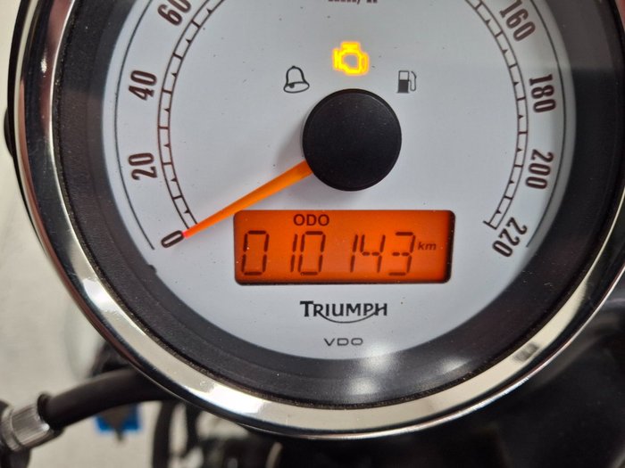 2016 Triumph THRUXTON 900 Green