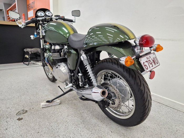 2016 Triumph THRUXTON 900 Green