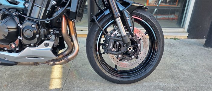 2025 Kawasaki Z900 SUPERNAKED SL1