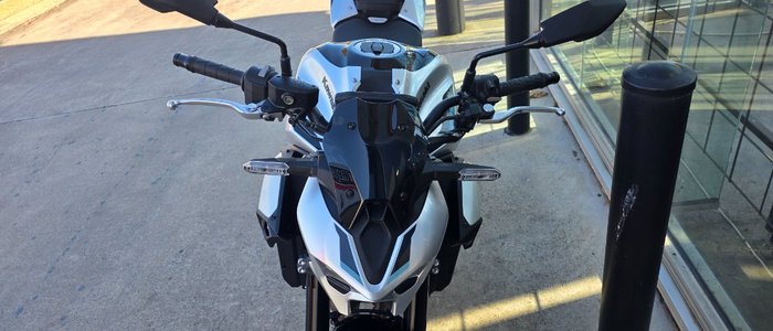 2025 Kawasaki Z900 SUPERNAKED SL1