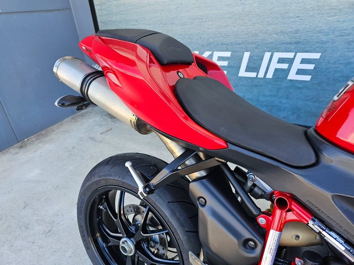 2012 DUCATI 848 EVO Red