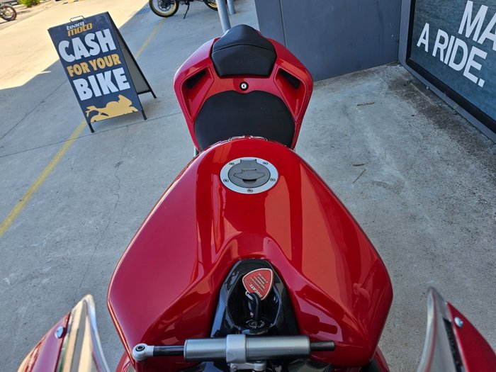 2012 DUCATI 848 EVO Red