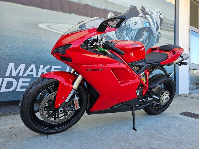 2012 DUCATI 848 EVO Red