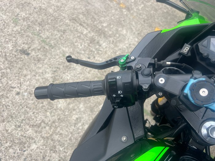 2017 Kawasaki NINJA 300 SE KRT REPLICA GREEN