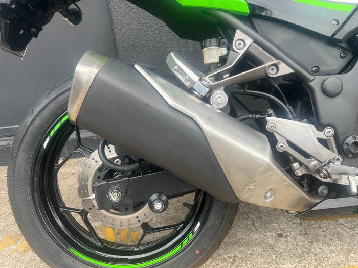 2017 Kawasaki NINJA 300 SE KRT REPLICA GREEN
