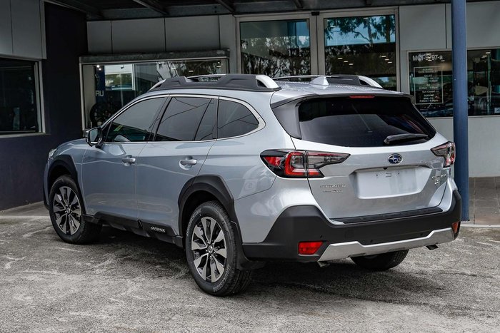 2025 Subaru Outback AWD Touring XT