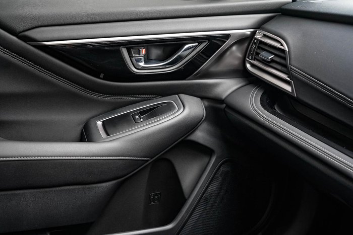 2025 Subaru Outback AWD Touring XT