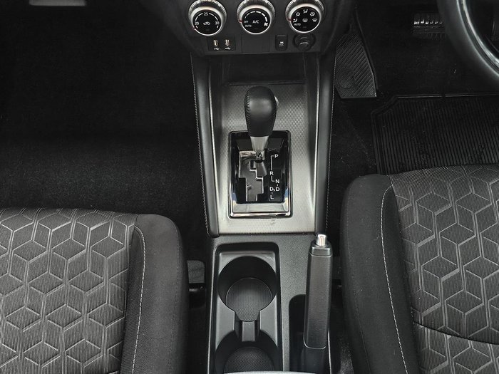 2021 Mitsubishi ASX ES