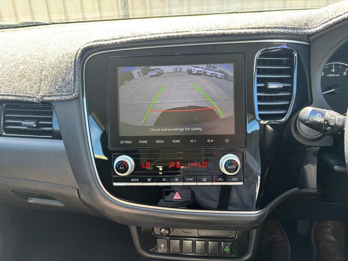 2020 Mitsubishi Outlander ES