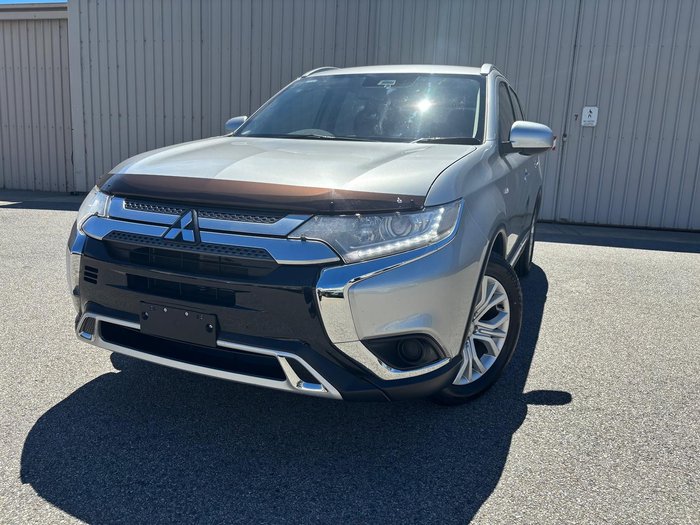 2020 Mitsubishi Outlander ES