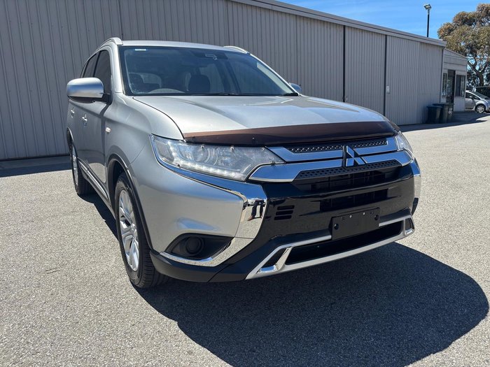 2020 Mitsubishi Outlander ES