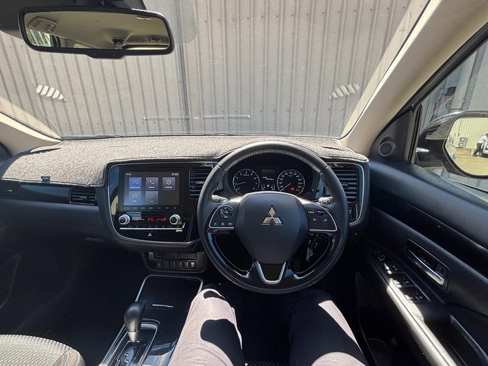 2020 Mitsubishi Outlander ES