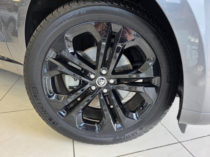 2023 Jaguar F-PACE P250 R-Dynamic S