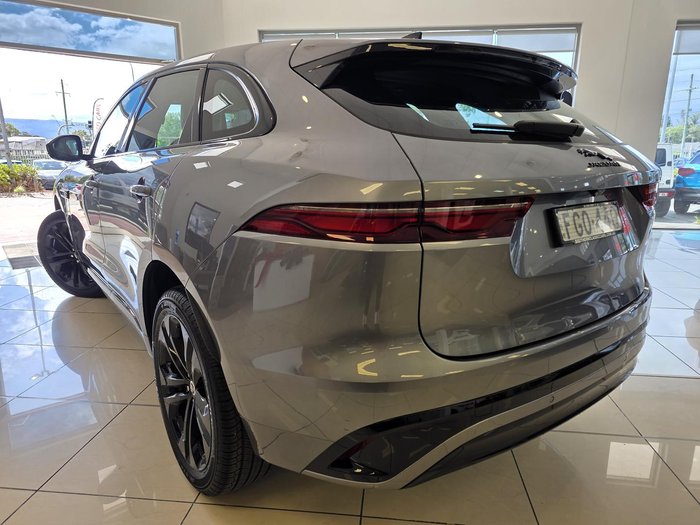 2023 Jaguar F-PACE P250 R-Dynamic S