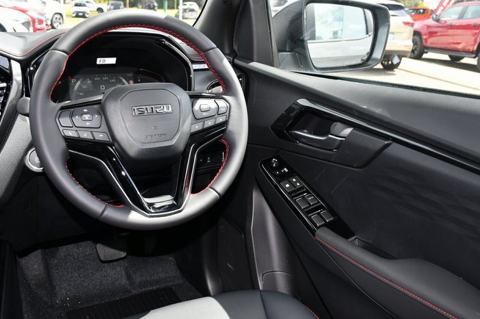 2025 Isuzu D-MAX X-TERRAIN