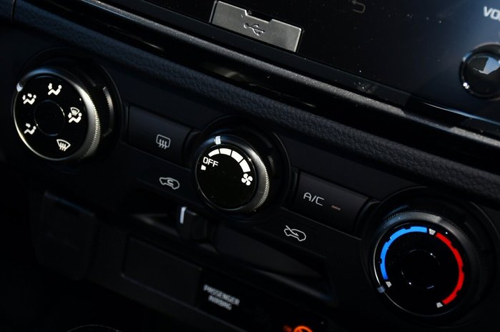 2025 Isuzu D-MAX X-RIDER