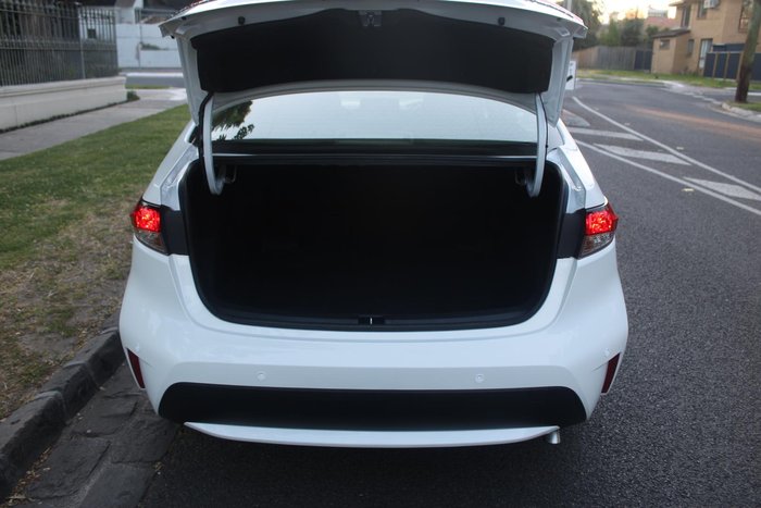 2022 Toyota Corolla Ascent Sport Hybrid ZWE211R Glacier White