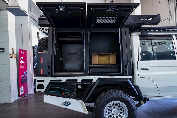 2024 Toyota Landcruiser GXL