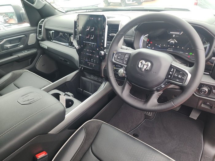 2025 RAM 1500 Laramie Sport Crew Cab SWB Hurricane SO RamBox