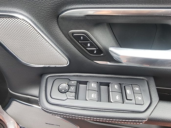 2025 RAM 1500 Laramie Sport Crew Cab SWB Hurricane SO RamBox