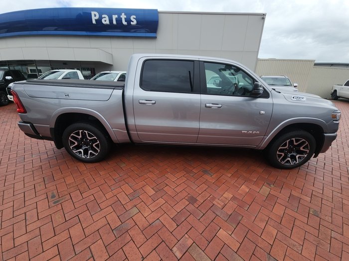 2025 RAM 1500 Laramie Sport Crew Cab SWB Hurricane SO RamBox