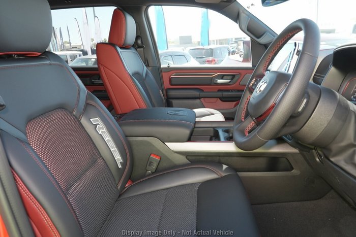 2025 RAM 1500 Rebel Crew Cab SWB Hurricane SO