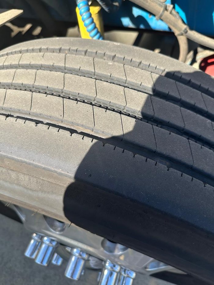 2010 Kenworth T402 Special Build See Spec Cond Hyd $72275+Gst KENWORTH T402 DAY CAB