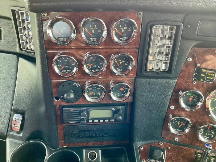 2010 Kenworth T402 Special Build See Spec Cond Hyd $72275+Gst KENWORTH T402 DAY CAB