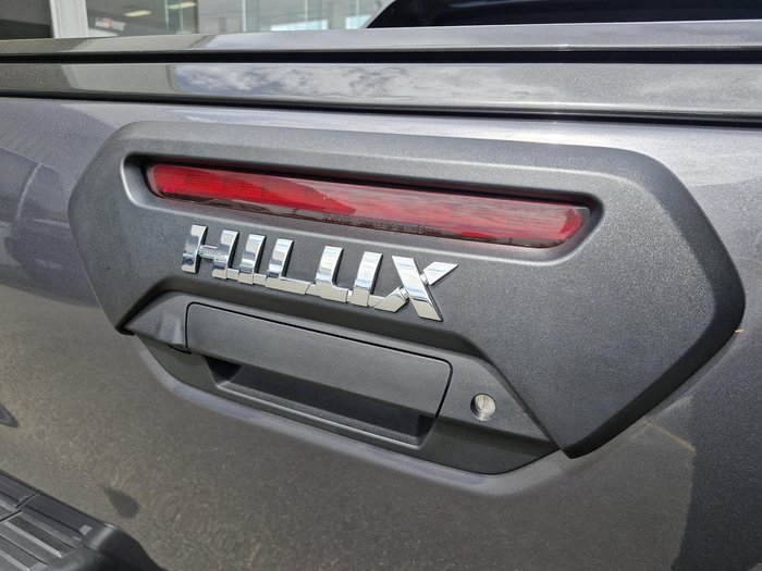 2025 Toyota Hilux Rogue 48V