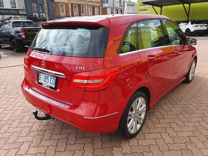 2013 Mercedes-Benz B-Class B180 BlueEFFICIENCY W246 Jupiter Red
