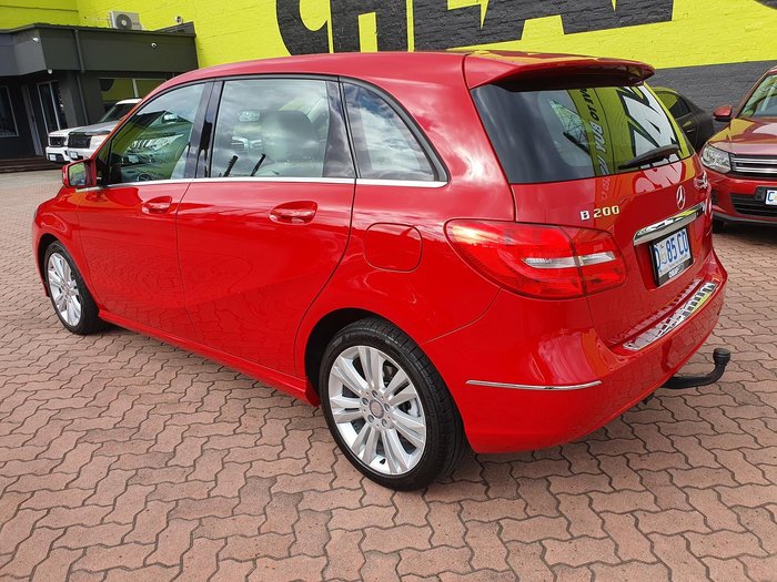 2013 Mercedes-Benz B-Class B180 BlueEFFICIENCY W246 Jupiter Red