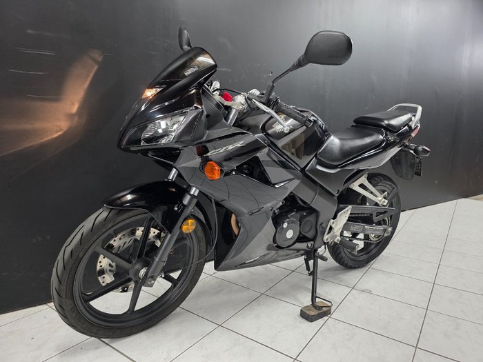 2007 Honda CBR125R Black