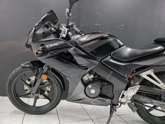 2007 Honda CBR125R Black