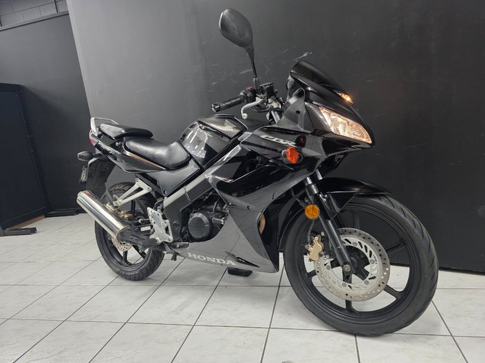 2007 Honda CBR125R Black