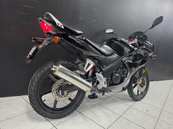 2007 Honda CBR125R Black