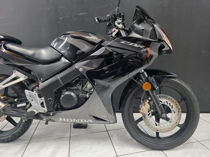 2007 Honda CBR125R Black