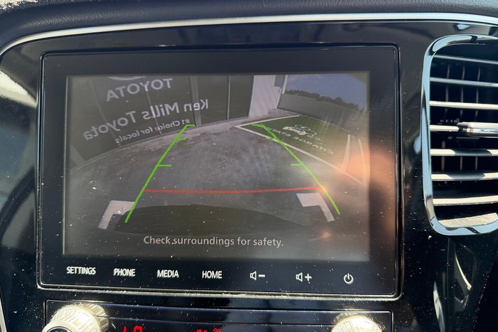 2020 Mitsubishi Outlander LS