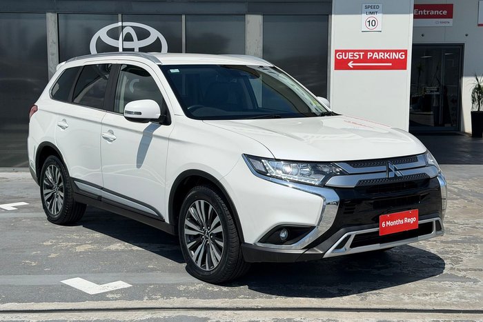 2020 Mitsubishi Outlander LS