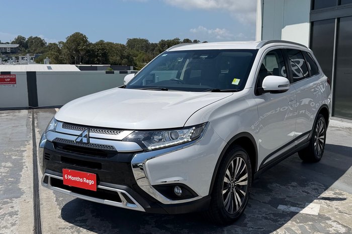 2020 Mitsubishi Outlander LS