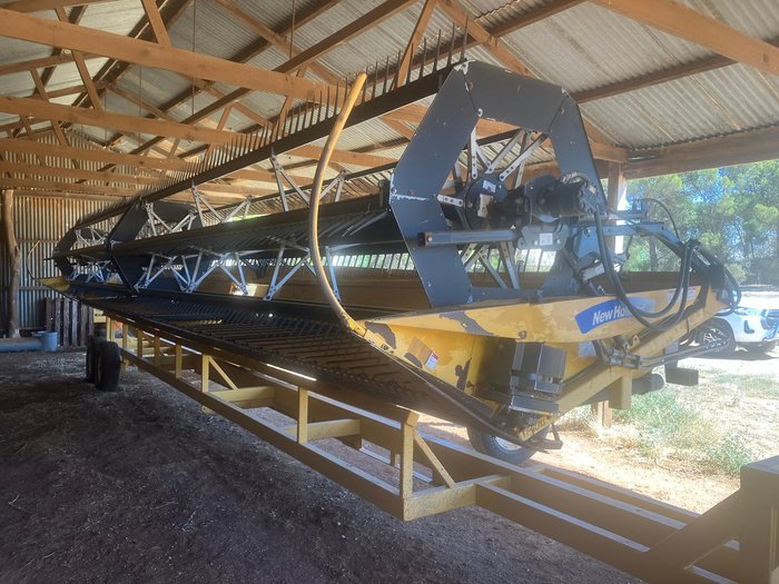 2011 New Holland Cr9070