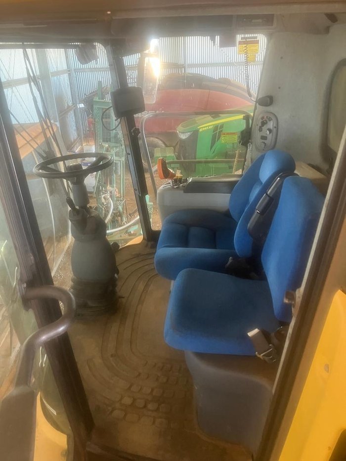 2011 New Holland Cr9070