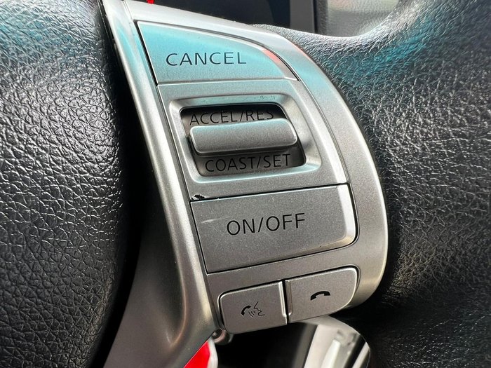 2015 Nissan Navara RX