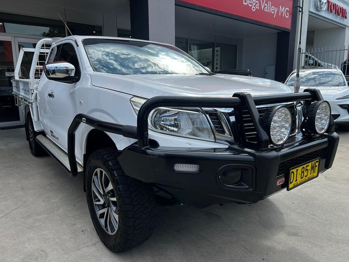 2015 Nissan Navara RX