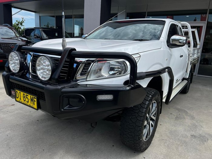 2015 Nissan Navara RX